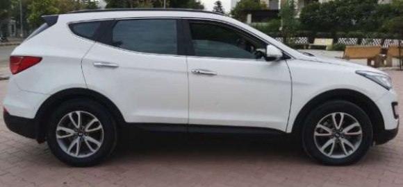 Used Hyundai Santa Fe Car In Ahmedabad