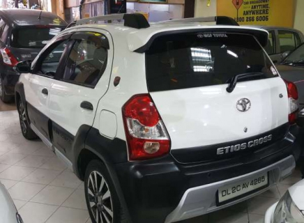 Used Toyota Etios Cross Car In New Delhi