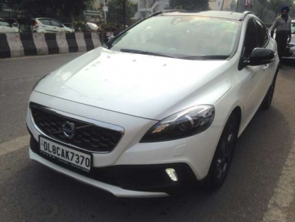 Used Volvo V40 Cross Country Car In New Delhi