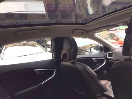Used Volvo V40 Cross Country Car In New Delhi