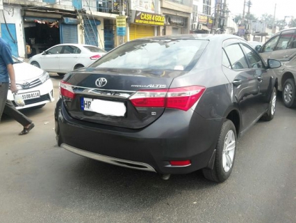 Used Toyota Corolla Altis Car In New Delhi