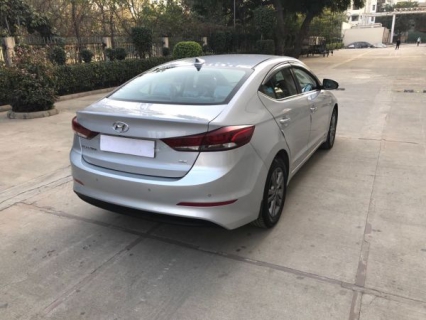 Used Hyundai Elantra Car In NEW DELHI