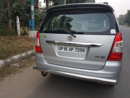 Used Toyota Innova Car In Faridabad